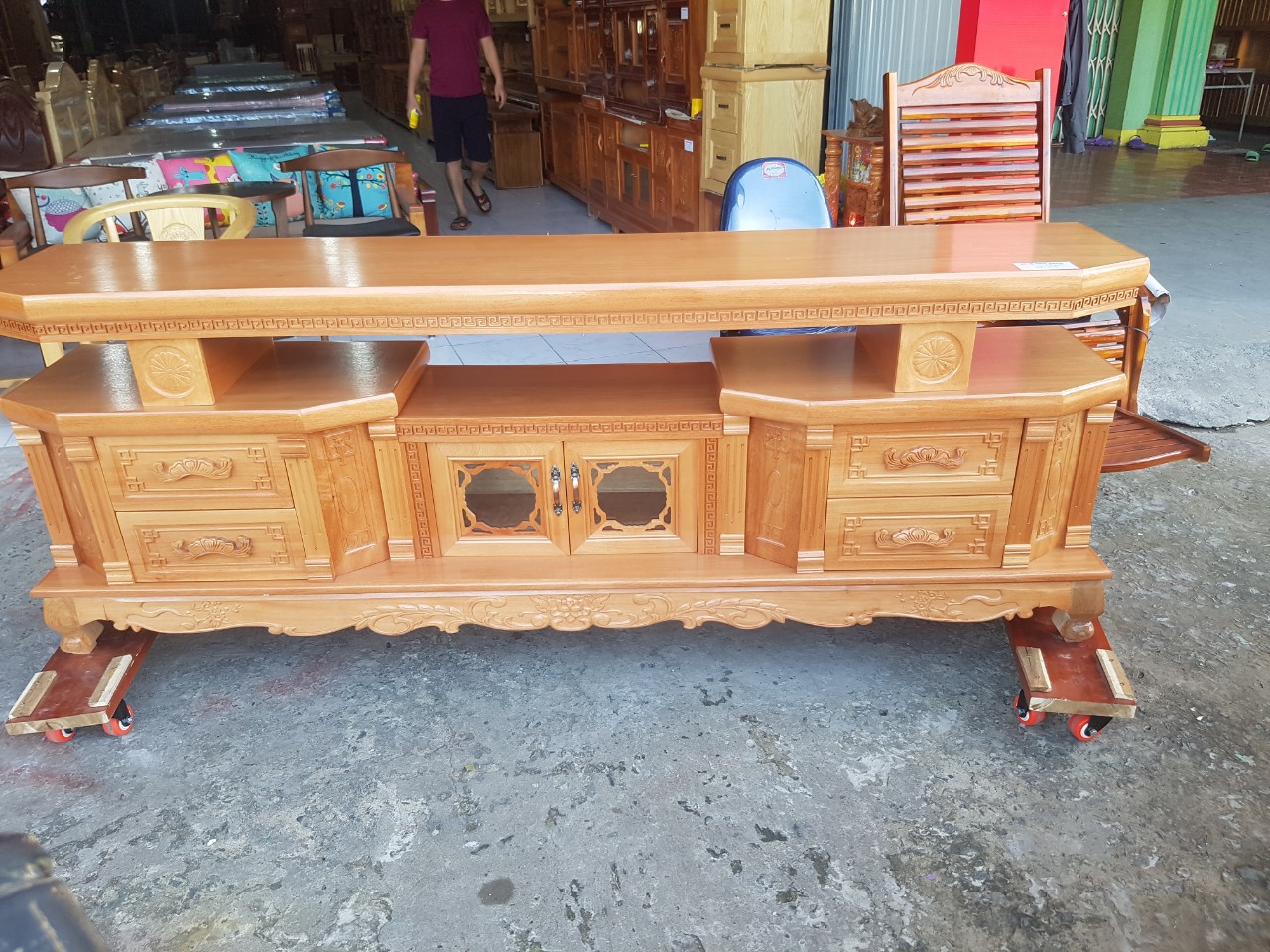 5ea93578083fef61b62e